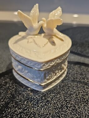Vibtage Lenox "Wings Of Love" Trinket Box